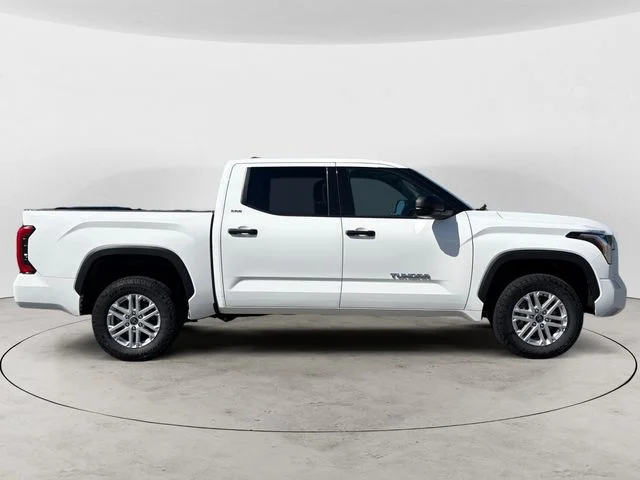 Used 2022 White Toyota SR5 image 6