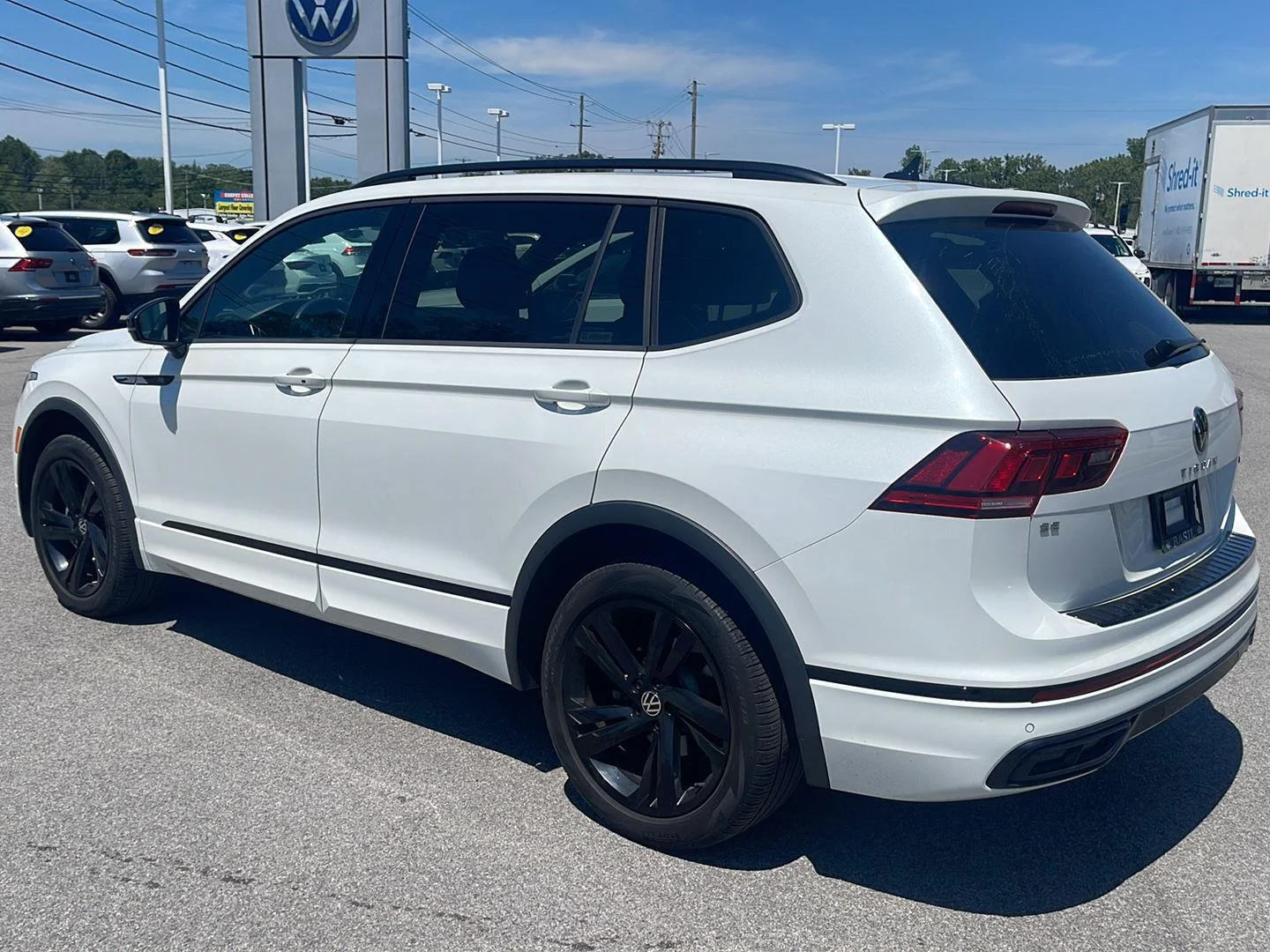 Certified Used 2024 Opal White Pearl Volkswagen SE R-Line Black image 6
