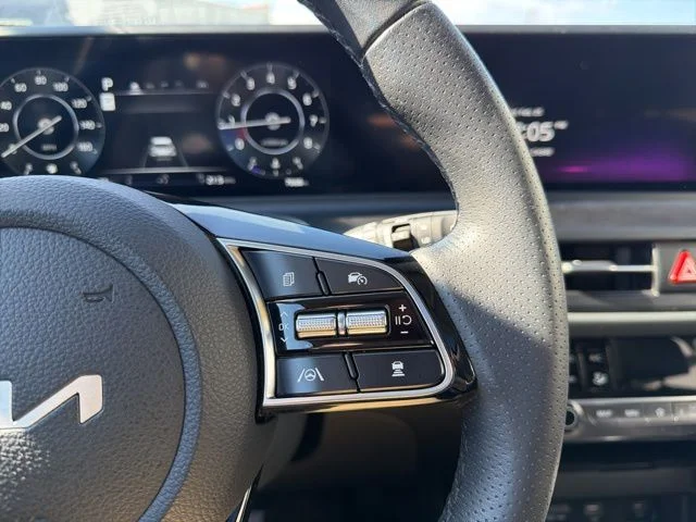 Used 2025 Orange Kia SX image 40