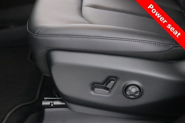 2026 Chrysler Pacifica Select - Photo 18