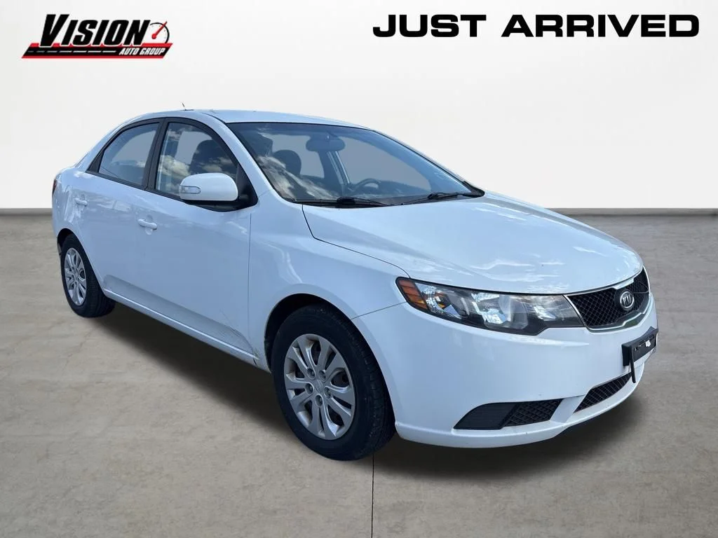 Used 2010 White Kia EX image 7