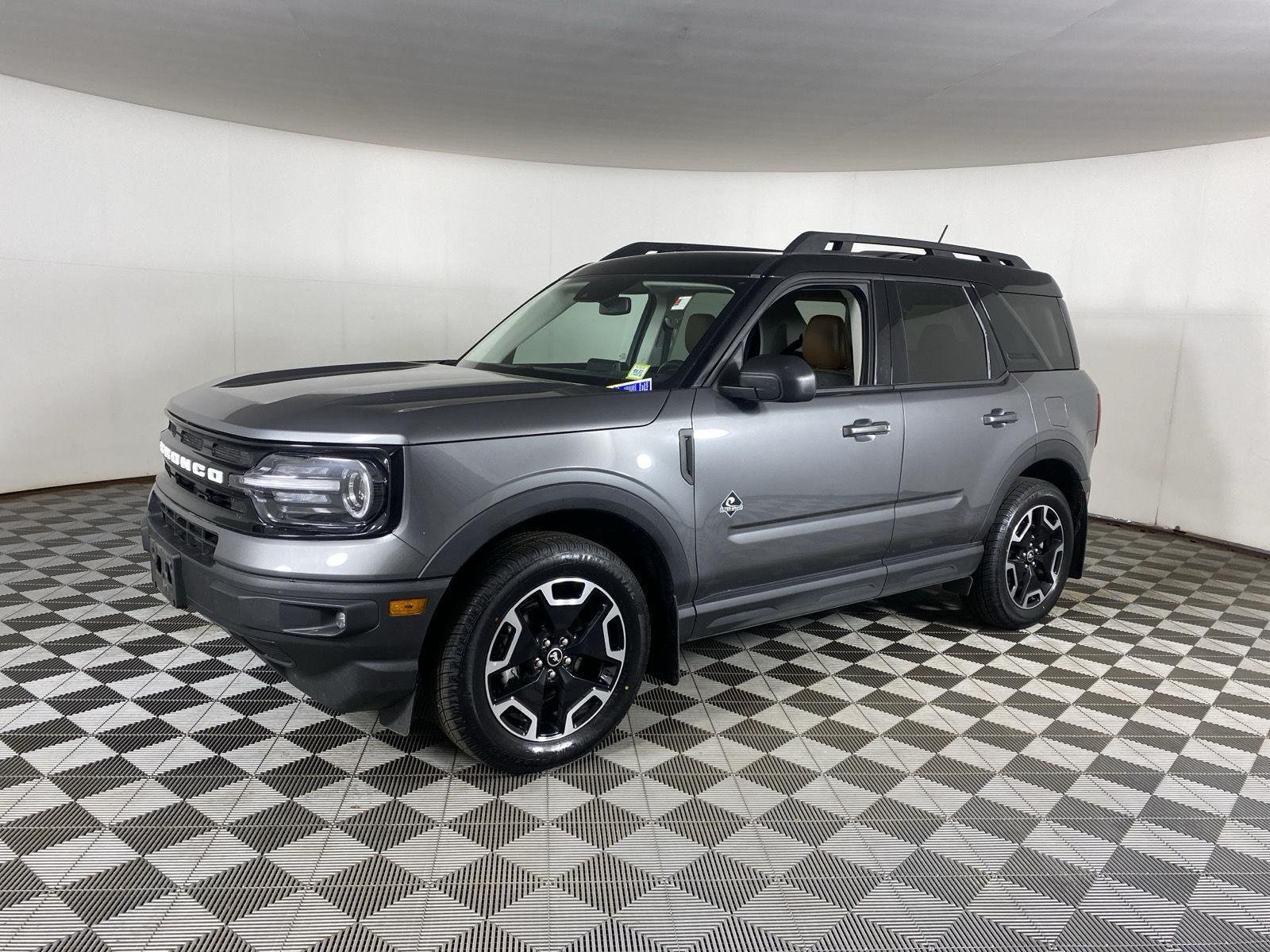 Used 2023 Carbonized Gray Ford Outer Banks image 5