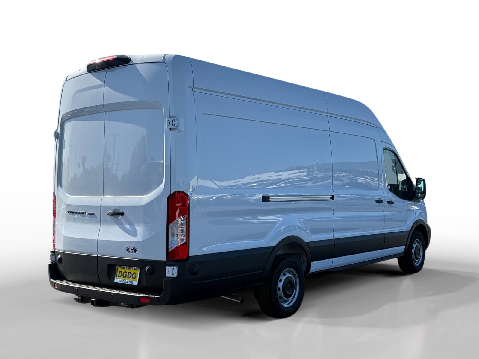 New 2026 Oxford White Ford Cargo Van image 5