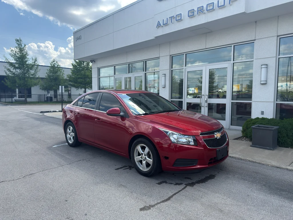 2011 Chevrolet Cruze 4-Door Sedan 2LT's photo