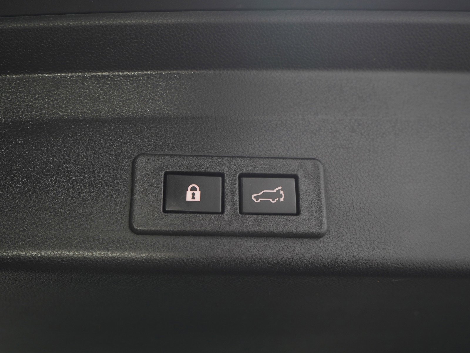 Used 2023 Magnetite Gray Metallic Subaru Onyx Edition image 12