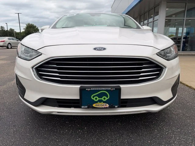 Used 2020 Ford Fusion SE with VIN 3FA6P0HD5LR105964 for sale in Beloit, WI