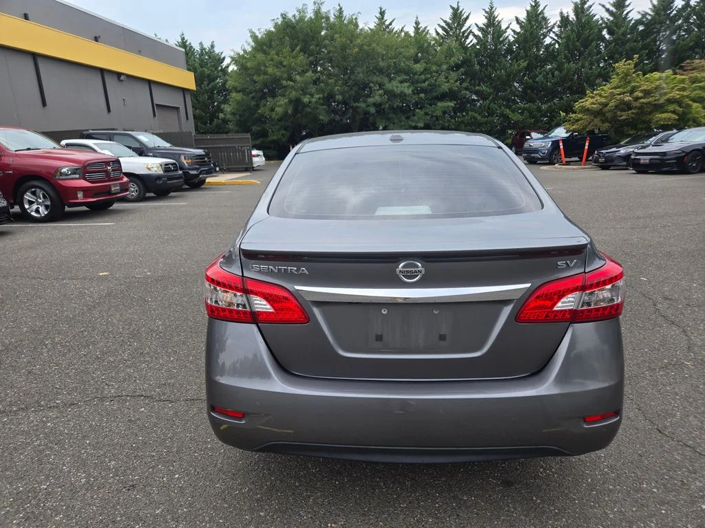 Used 2015 Gray Nissan SV image 6