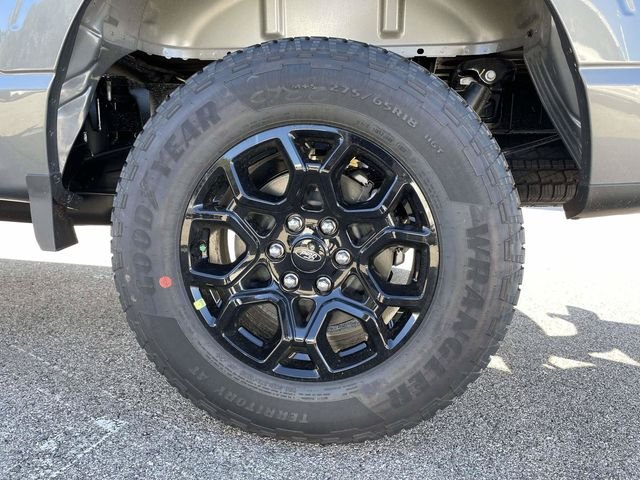 New 2026 Carbonized Gray Metallic Ford XLT image 4