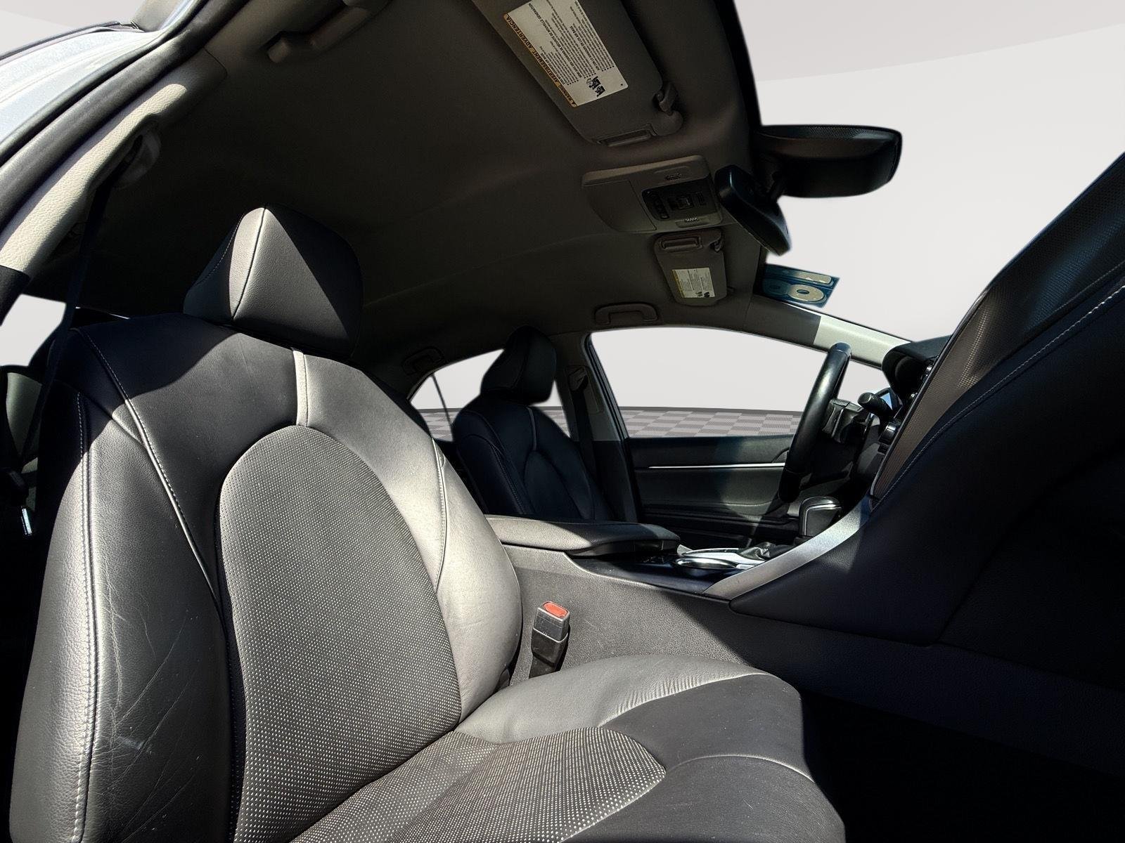 Used 2018 Celestial Silver Metallic Toyota XSE image 23