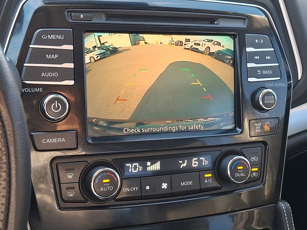 Used 2020 Black Nissan 3.5 SL image 18