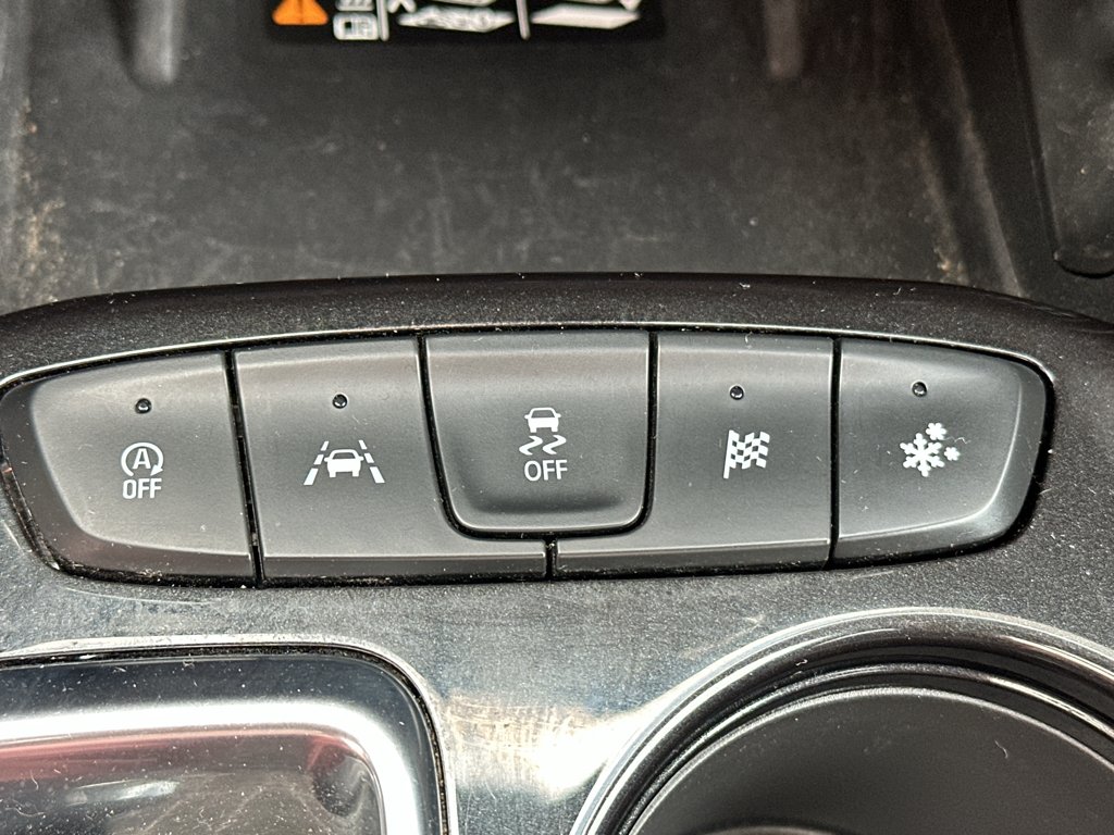 Used 2024 Sterling Gray Metallic Chevrolet LT image 27