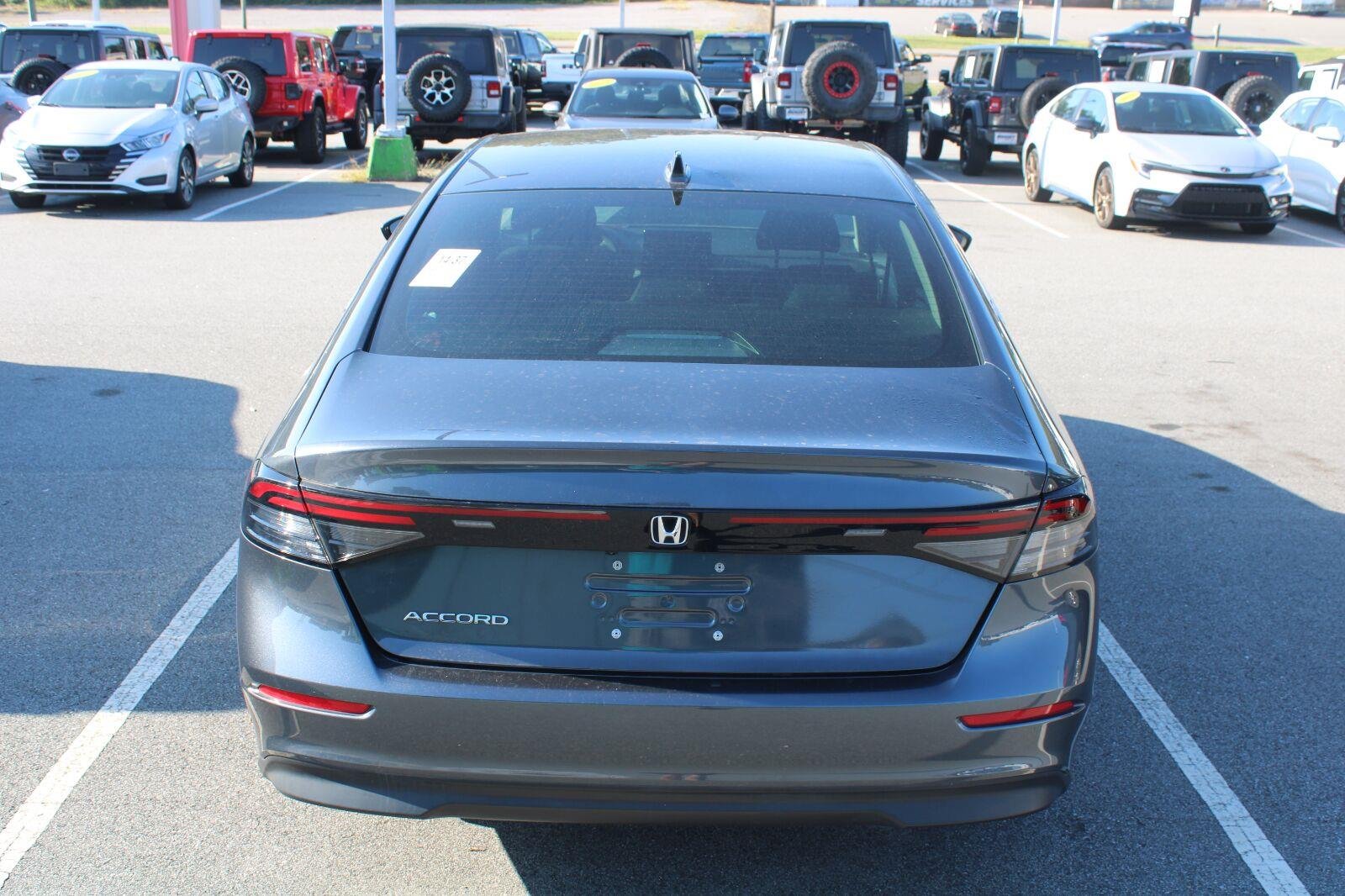 Used 2024 Meteorite Gray Metallic Honda LX image 7