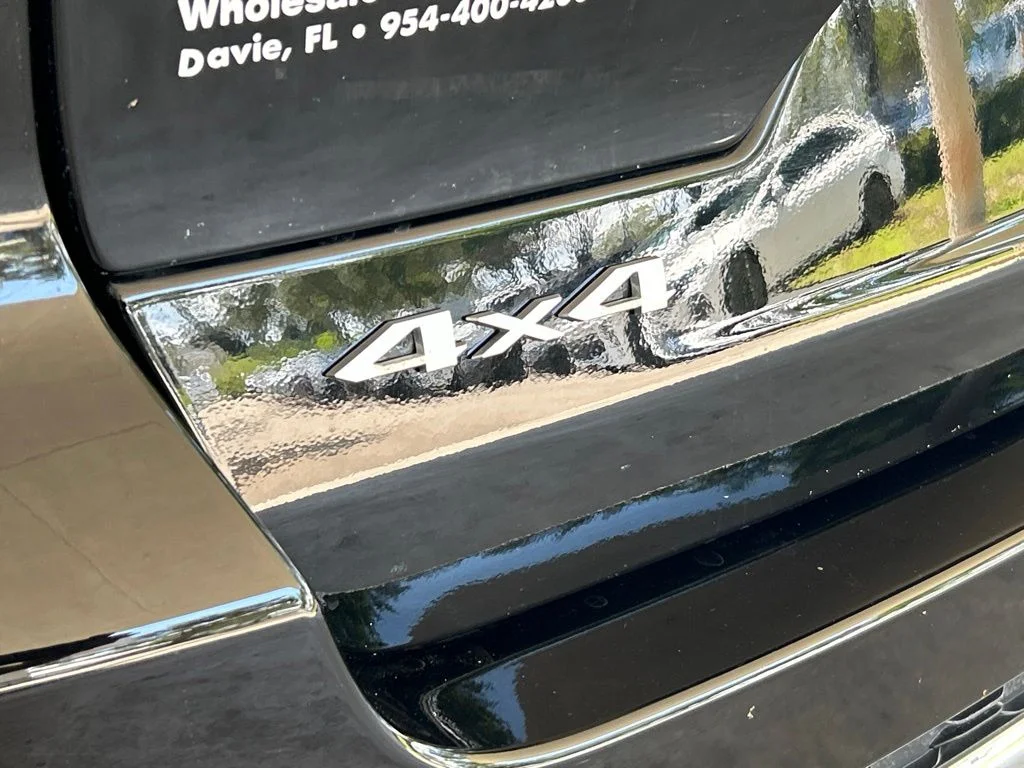 Used 2025 Black Jeep Laredo image 16