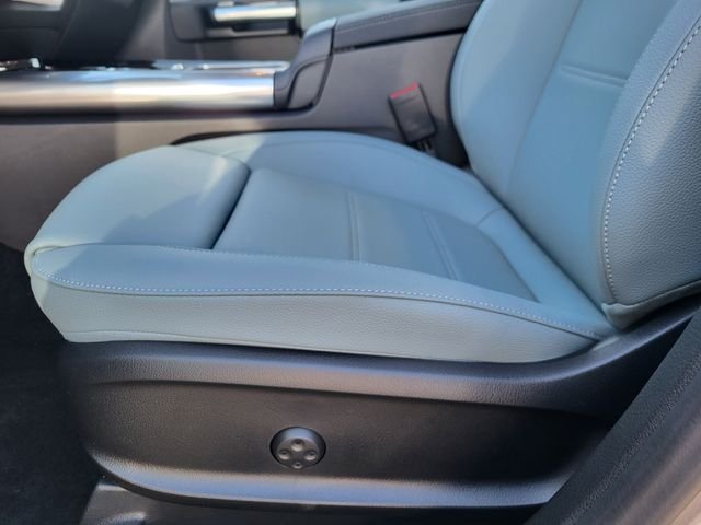 New 2026 Mountain Grey Metallic Mercedes-Benz GLA 250 image 9