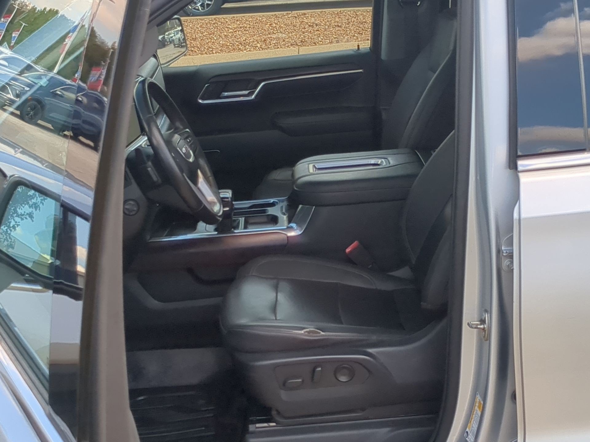 Used 2022 QUICKSILVER METALLIC GMC SLT image 13