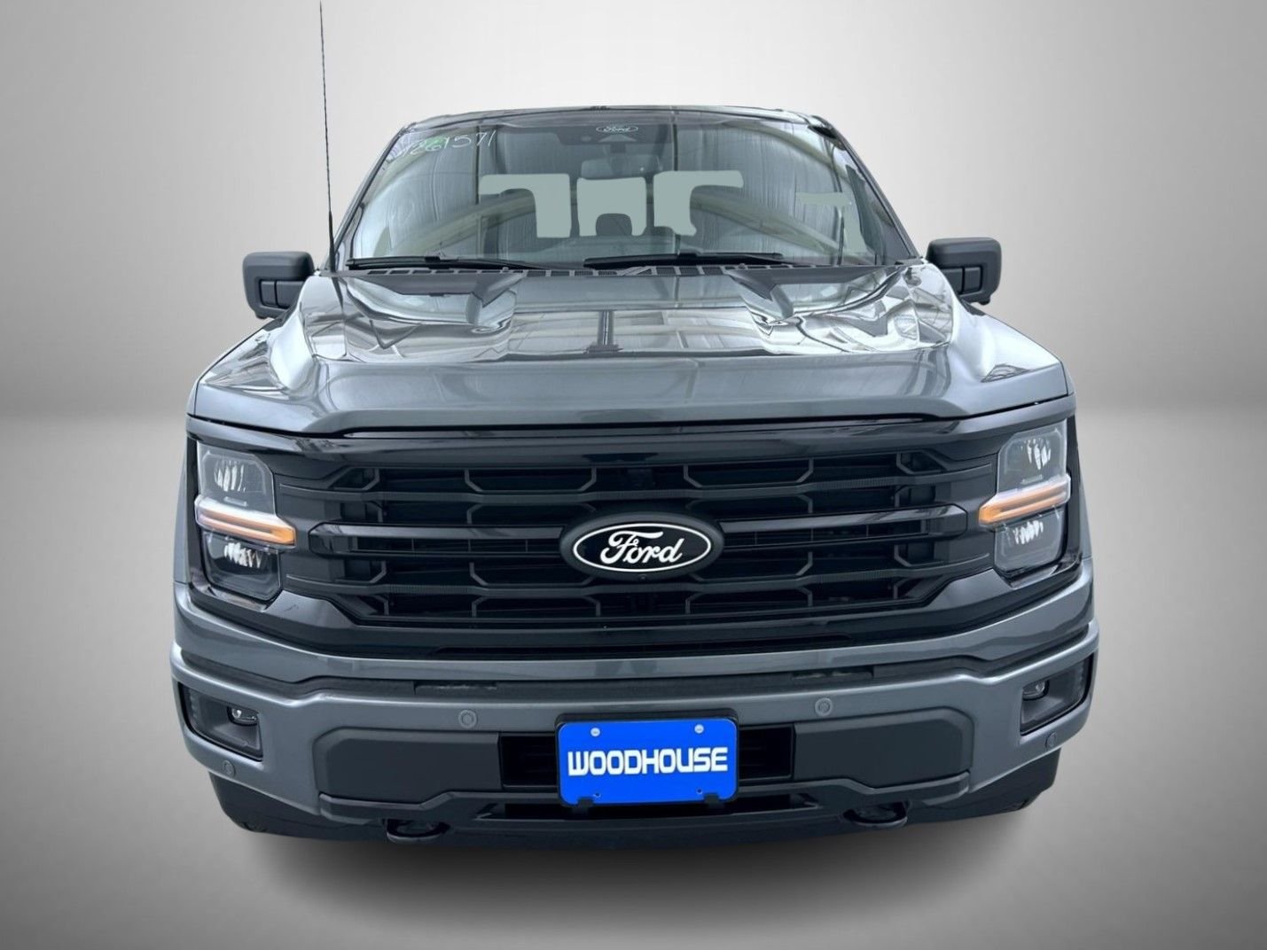 New 2026 Carbonized Gray Metallic Ford XLT image 2