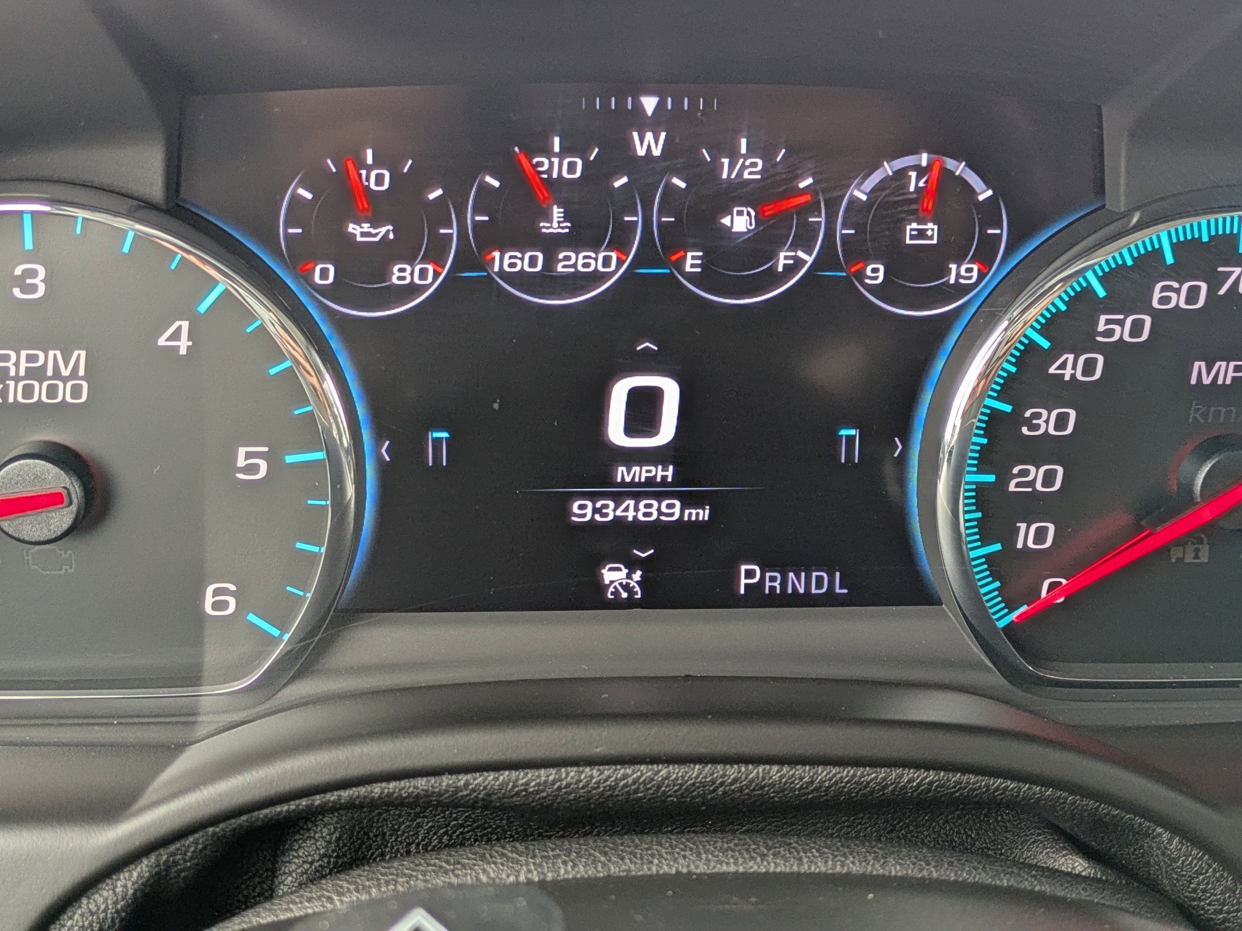 Used 2018 White Frost Tricoat GMC Denali image 30