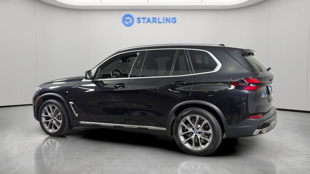 Used 2025 Black BMW xDrive50e image 4