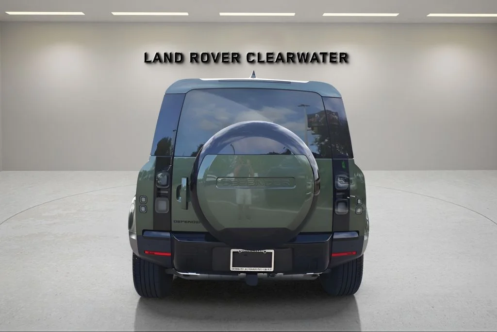 Certified Used 2026 Green Land Rover S image 4