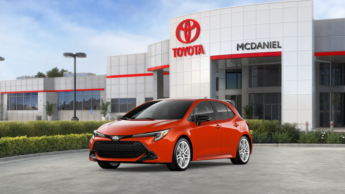 2026 Toyota Corolla Hatchback FX - Photo 32