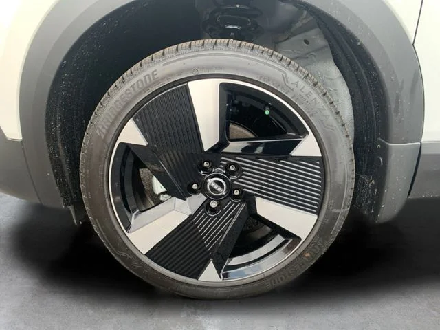 2026 Nissan KICKS SR AWD - Photo 9