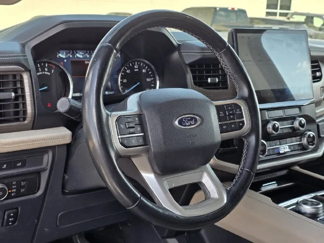 Certified Used 2022 Oxford White Ford Limited image 29