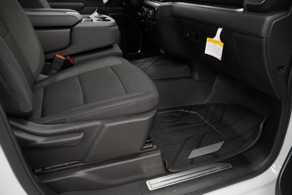 New 2026 Summit White Chevrolet LT image 30