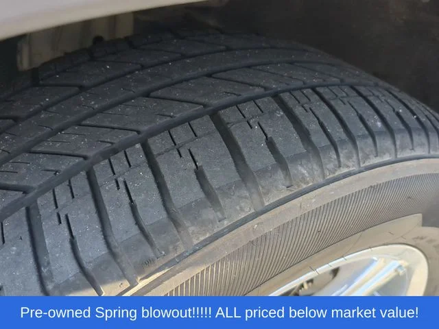 Used 2020 White Ford XLT image 9