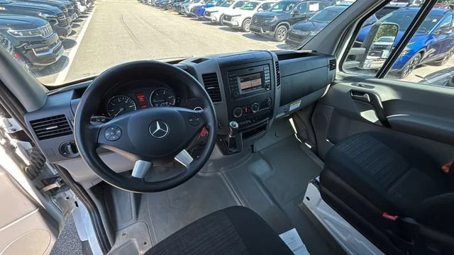 Used 2018 White Mercedes-Benz NA image 17