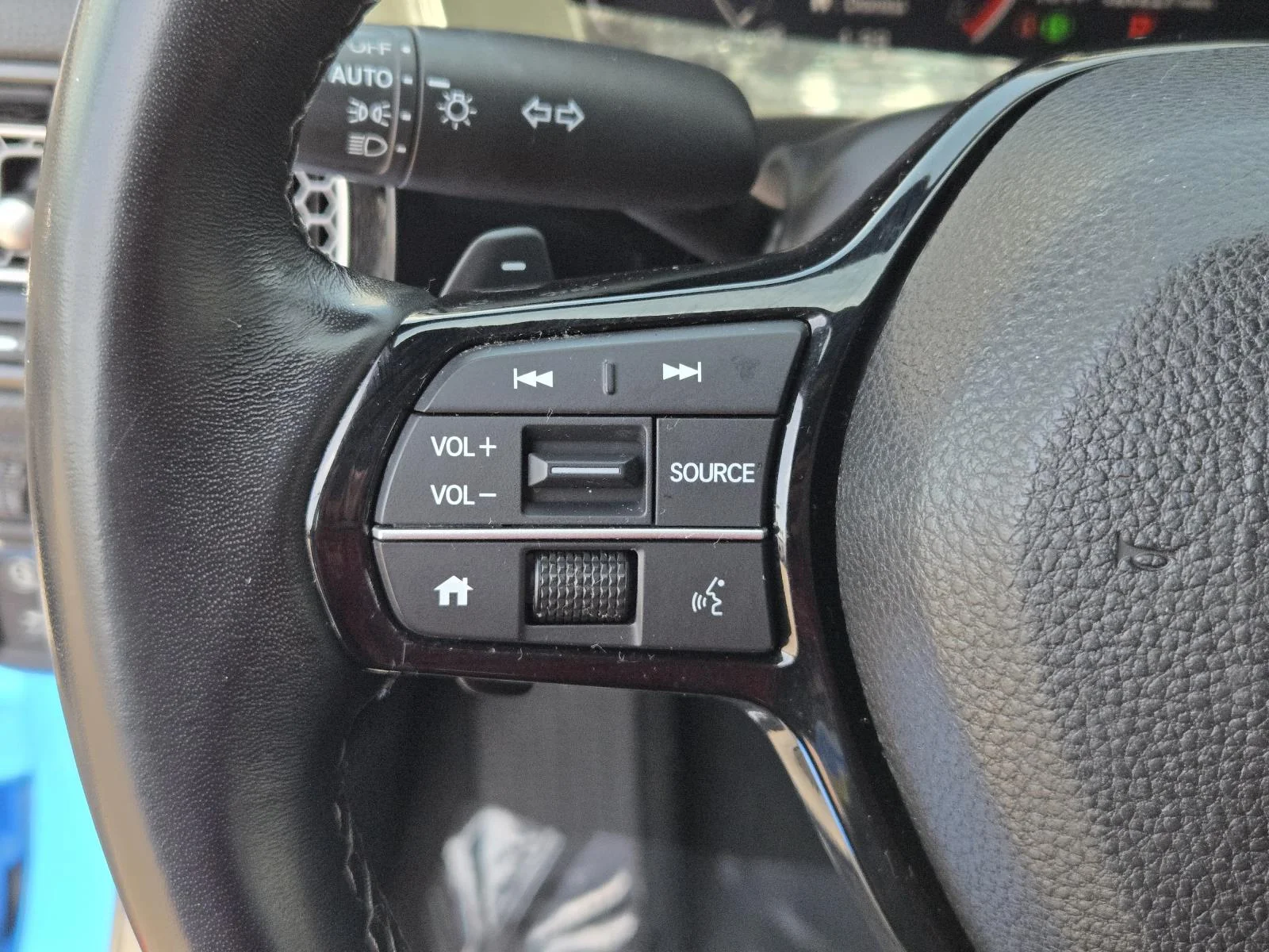 Used 2023 Boost Blue Pearl Honda Sport CVT image 17