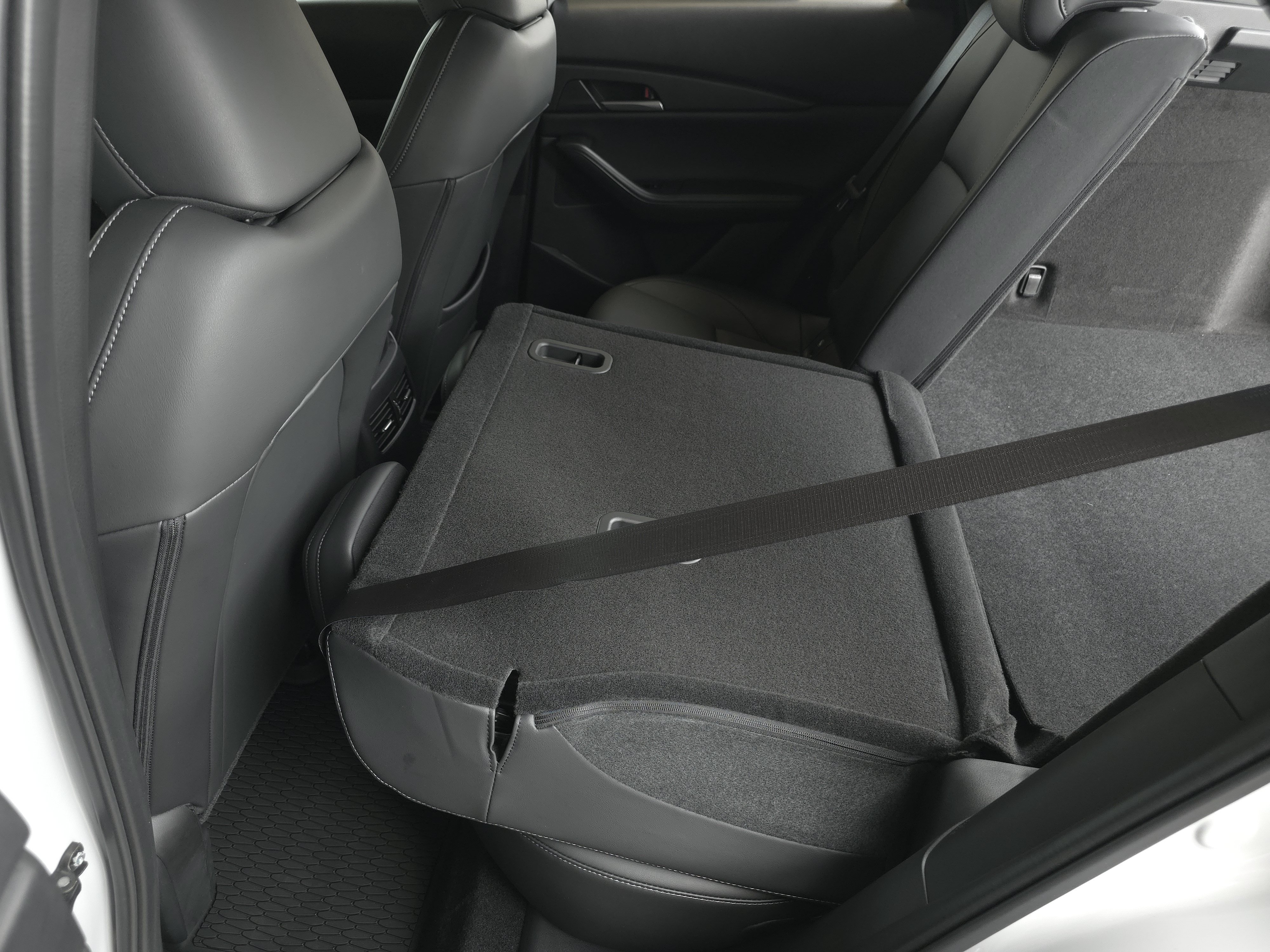 New 2026 Aero Gray Metallic Mazda 2.5 S Select Sport AWD image 26