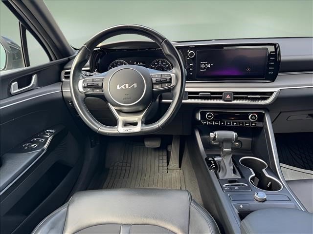 Used 2023 Wolf Gray Kia GT-Line image 13