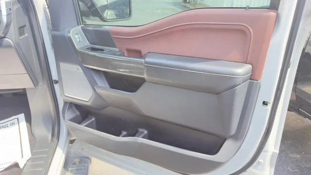 Used 2023 White Ford Lariat image 33