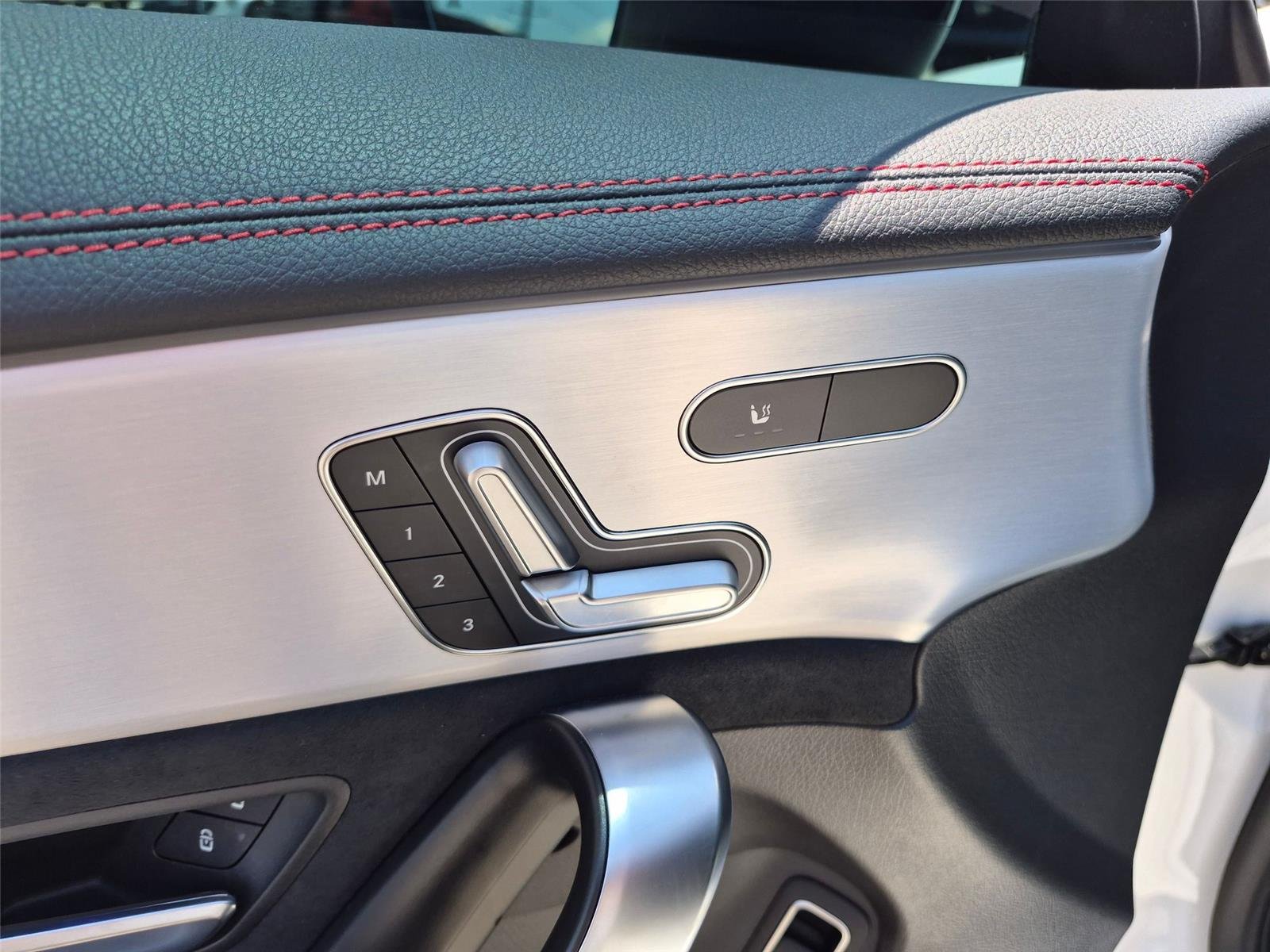 Used 2025 Polar White Mercedes-Benz CLA 250 image 12