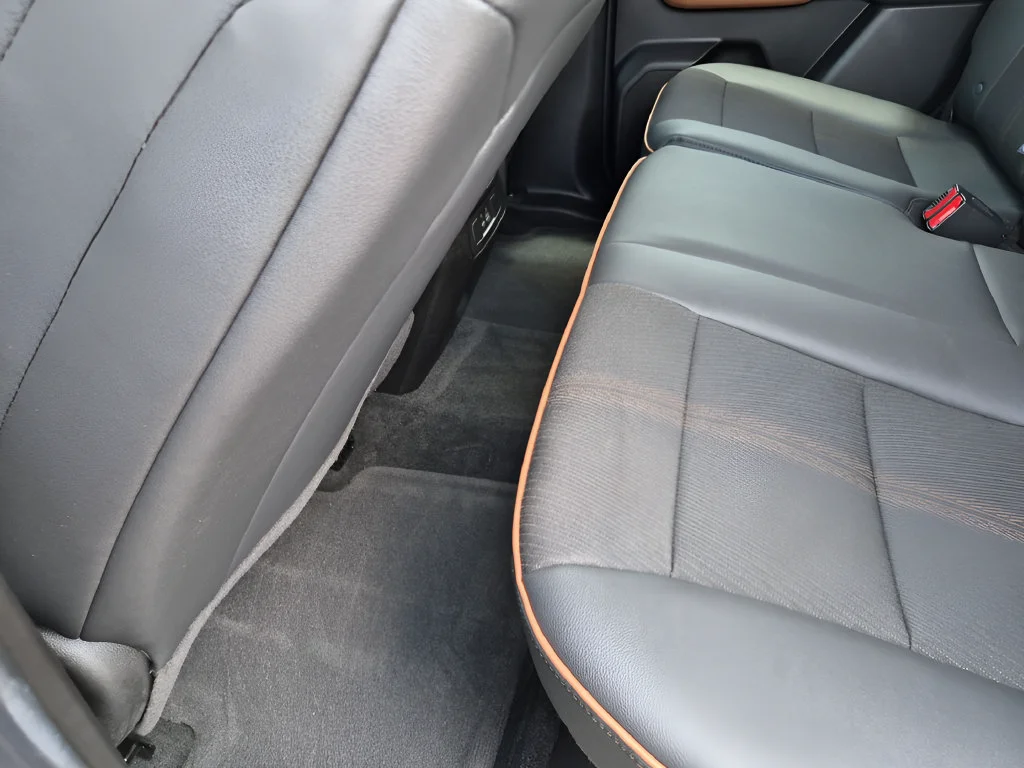 Used 2026 Onyx Black GMC AT4 image 35