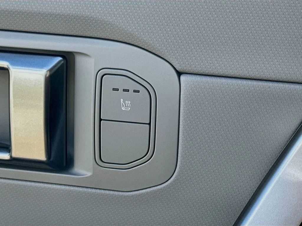 New 2027 Interstellar Gray Kia EX image 19