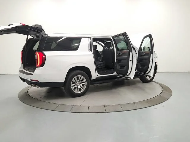 Used 2025 Summit White GMC Denali image 16