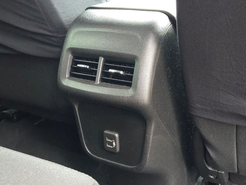 Used 2022 Silver Chevrolet LS image 9