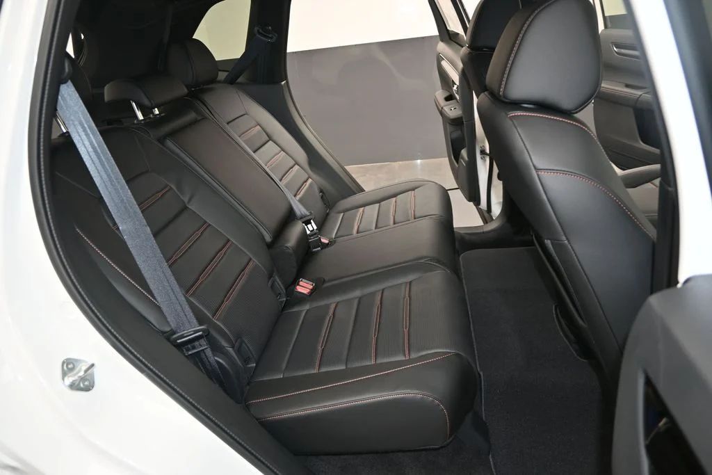 New 2026 Platinum White Pearl Honda Sport Touring image 27