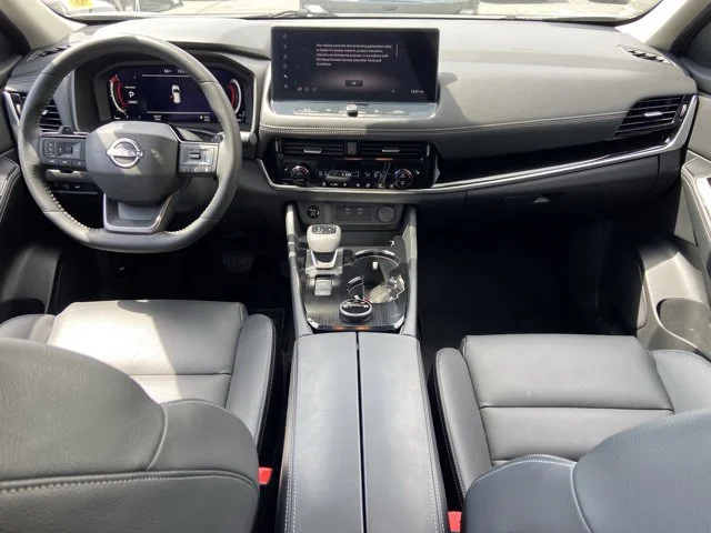 2025 Nissan Rogue SL - Photo 12