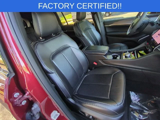 Used 2025 Red Jeep Limited image 38