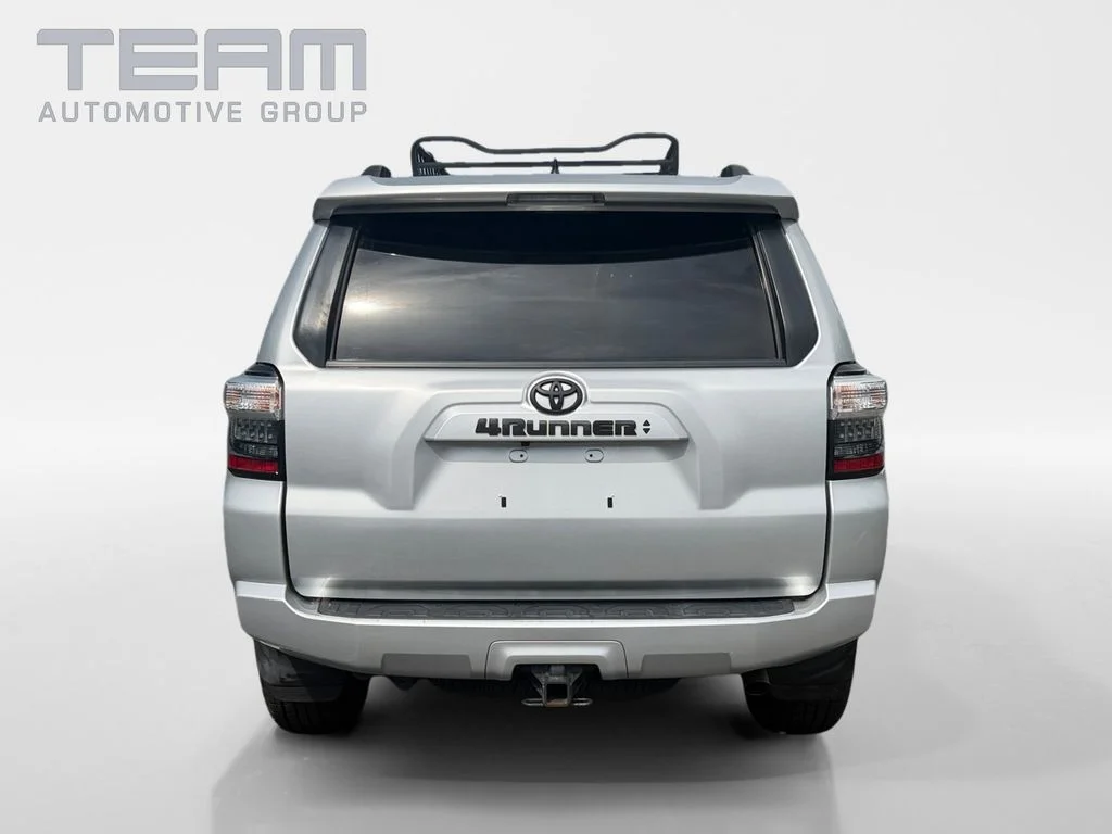 Used 2022 Silver Toyota SR5 Premium image 6