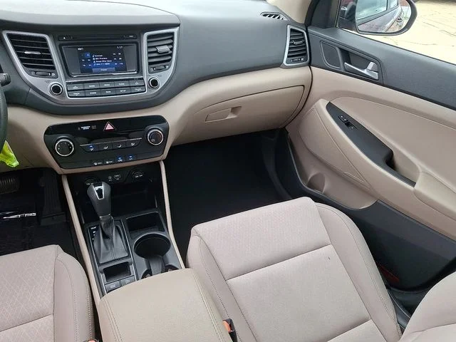 Used 2017 Red Hyundai SE image 16