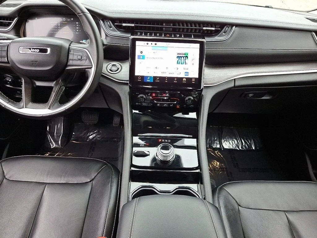 Used 2022 Silver Jeep Limited 4x4 image 49