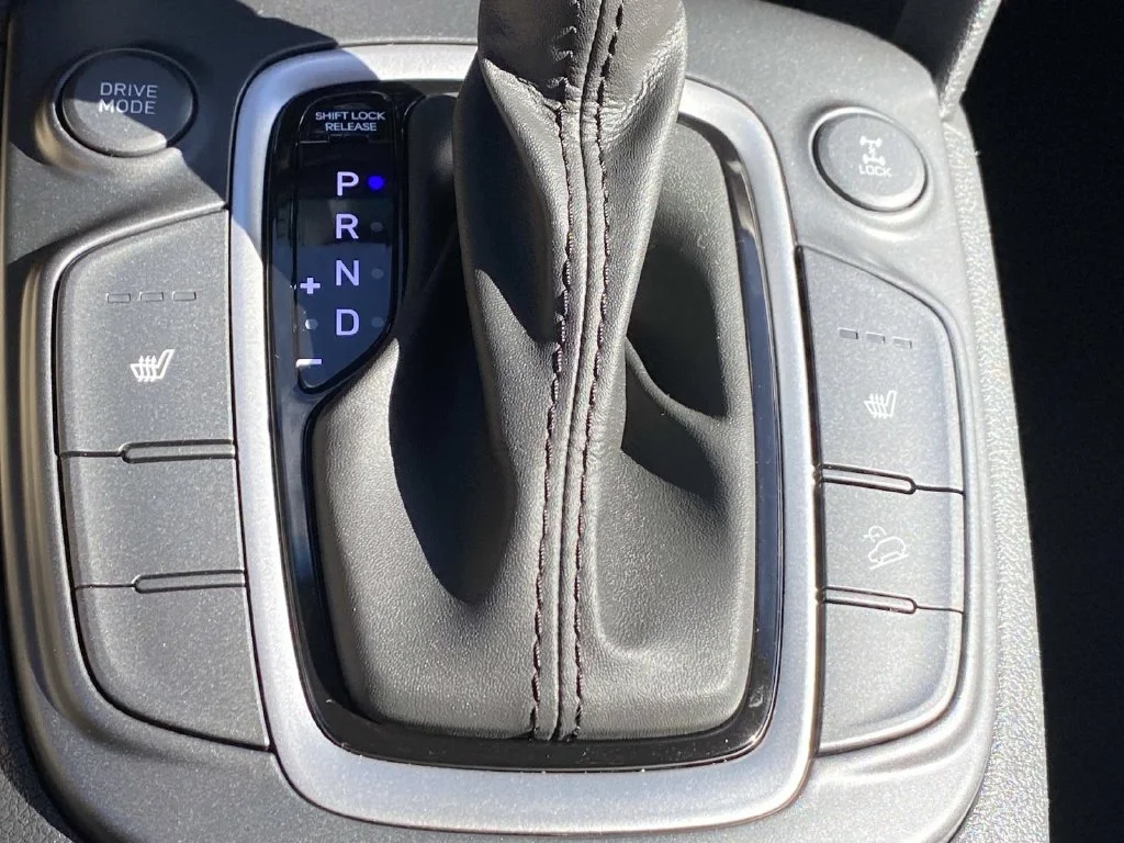 Used 2021 Black Hyundai SEL image 14