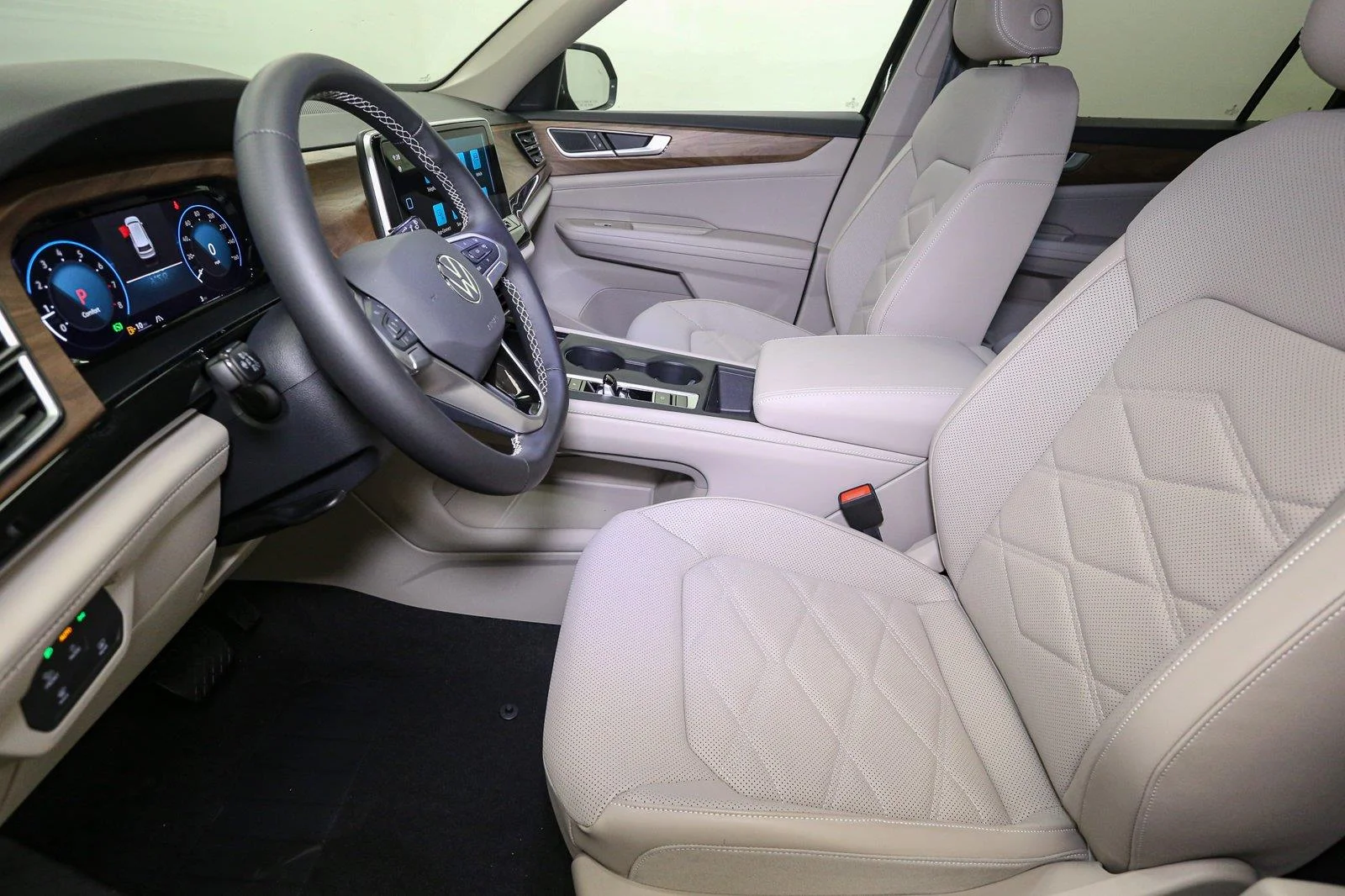 New 2026 Opal White Pearl Volkswagen 2.0T SE image 23
