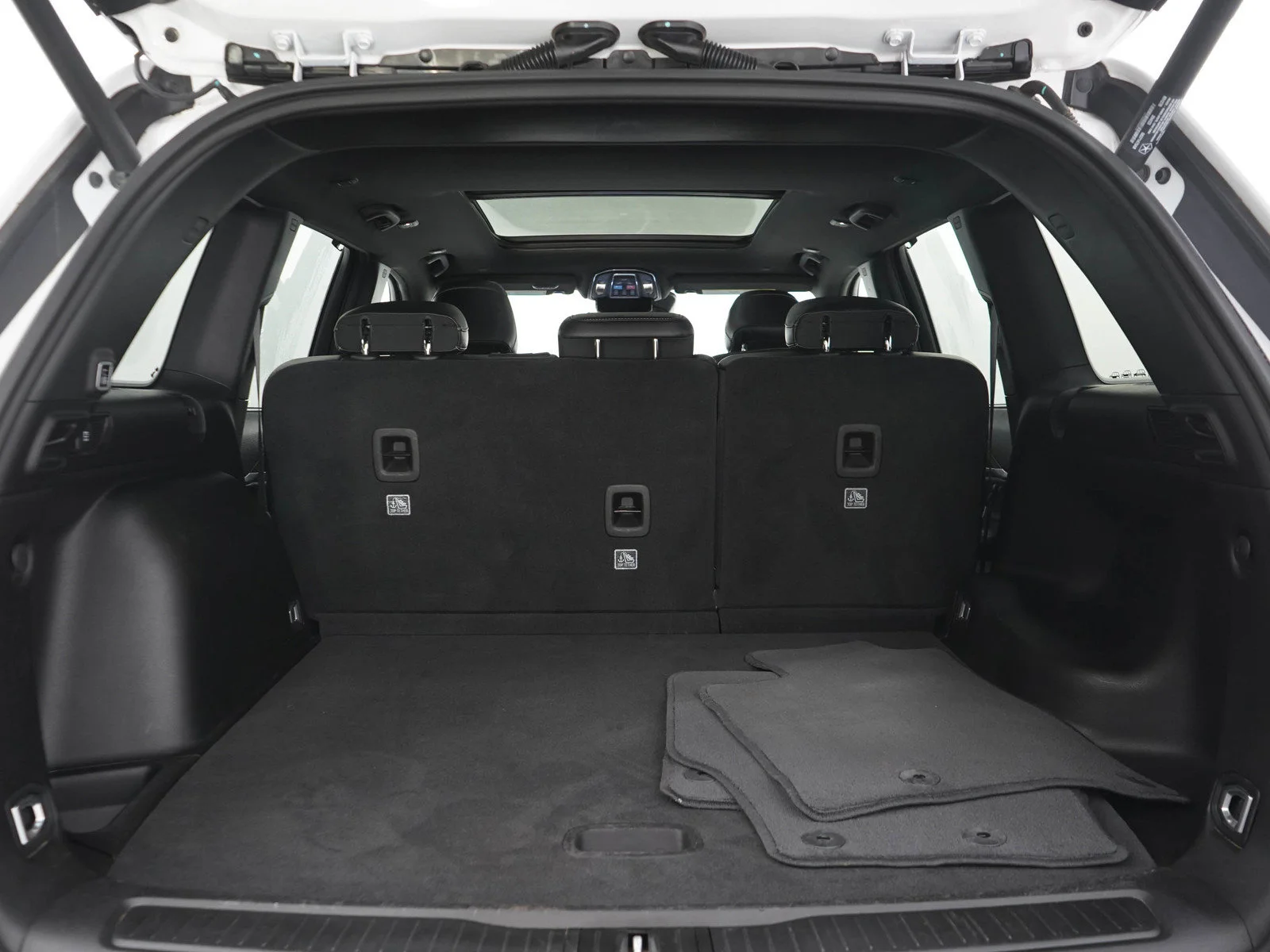 Used 2024 Bright White Clearcoat Jeep Limited image 9