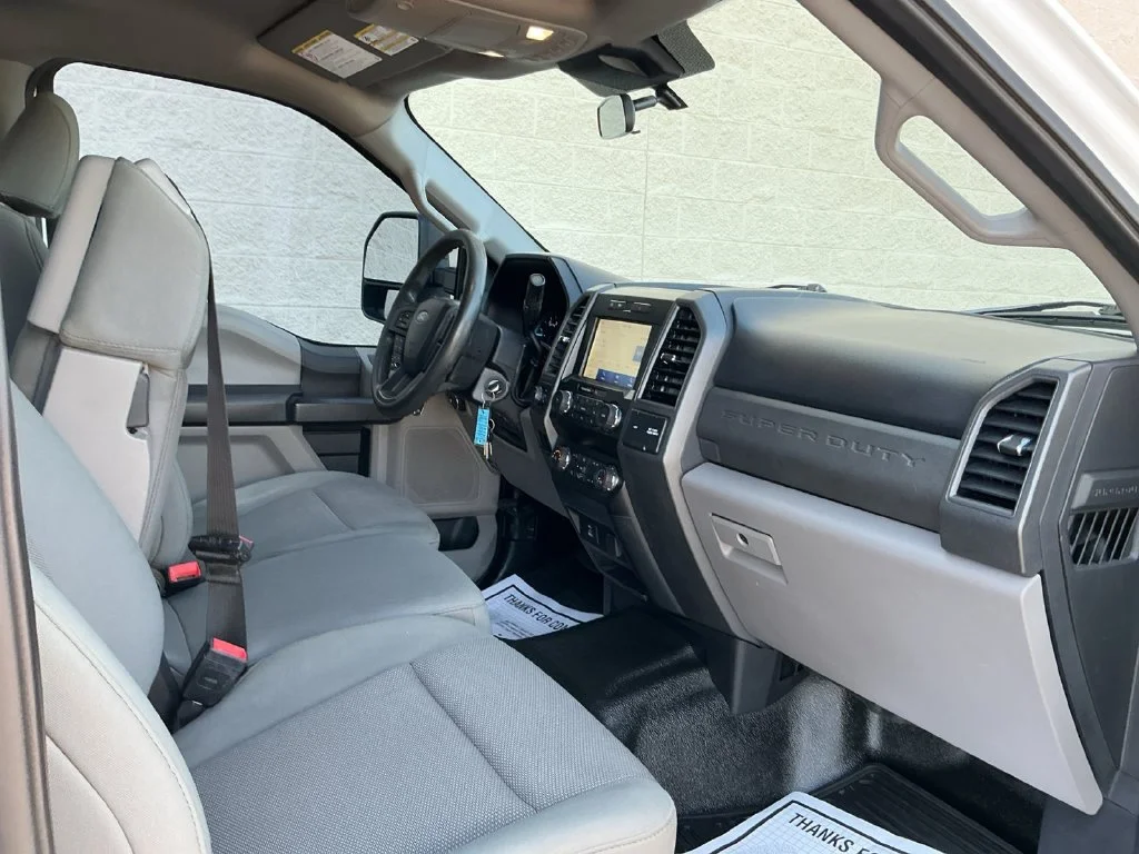 Used 2021 White Ford XL image 31