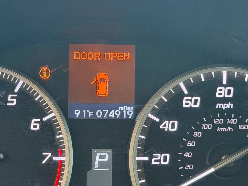 Used 2014 White Acura Technology Package image 21