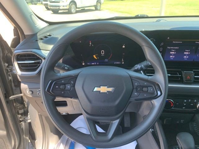 Used 2025 Gray Chevrolet LT image 16